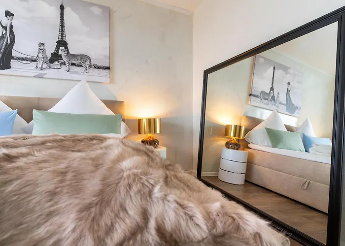 Ruesuite IV - Messe Essen I King Size Bed I 75 Zoll Tv